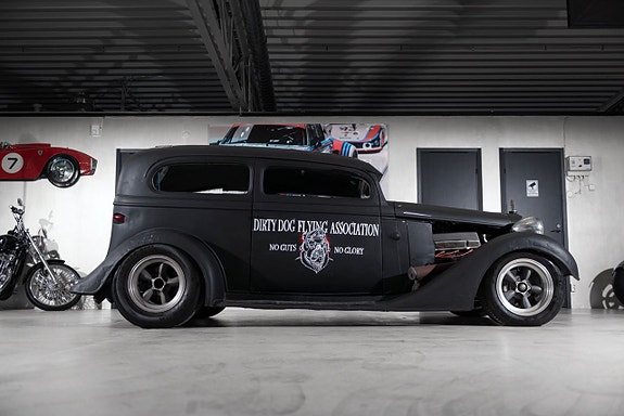Chevrolet Master 2 of 5