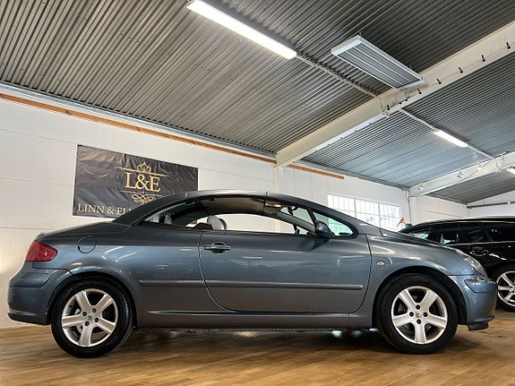 Peugeot 307 2 of 5