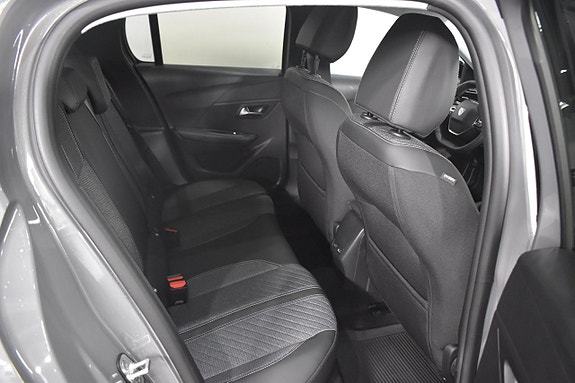 Peugeot 208 12 of 17