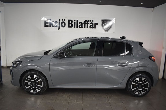 Peugeot 208 3 of 5