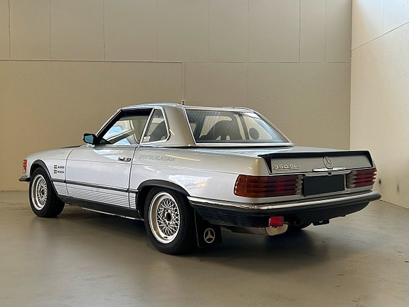 Mercedes-Benz 350 SL 8 of 22