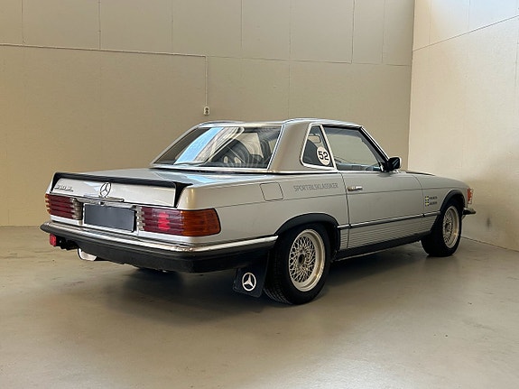 Mercedes-Benz 350 SL 6 of 22
