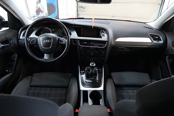 Audi A4 13 of 15