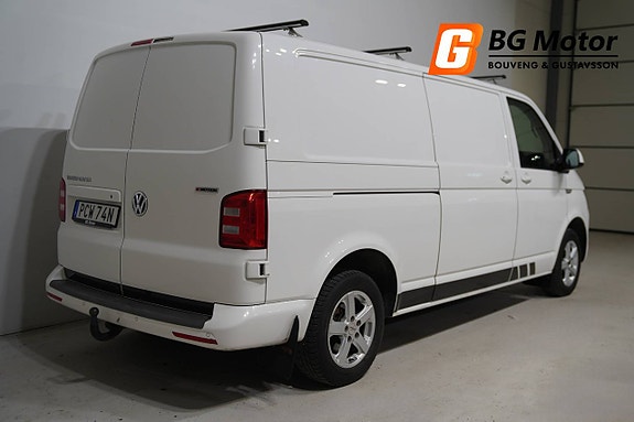 Volkswagen Transporter 3 of 5