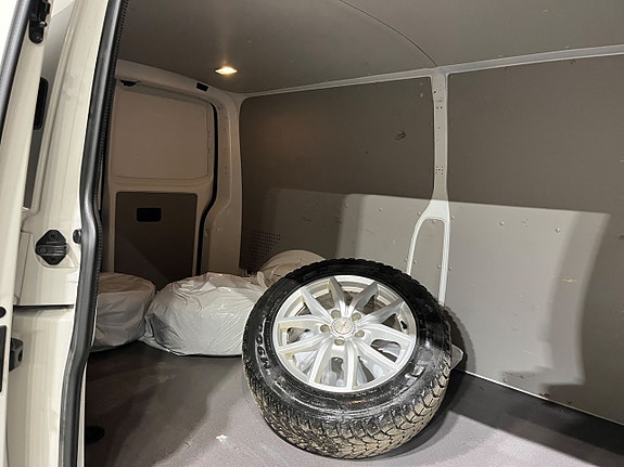 Volkswagen Transporter 6 of 13