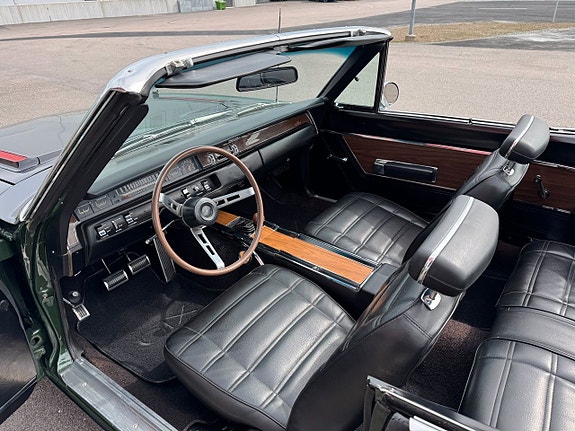 Plymouth GTX 17 of 30
