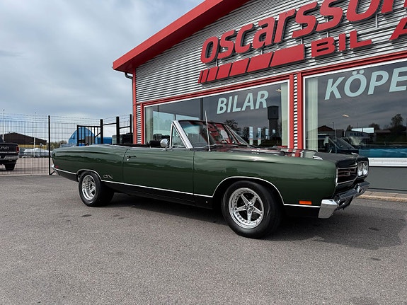Plymouth GTX 4 of 5