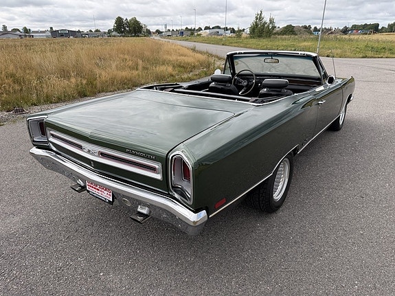 Plymouth GTX 10 of 30