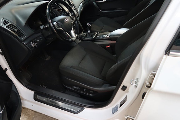 Hyundai i40 9 of 17