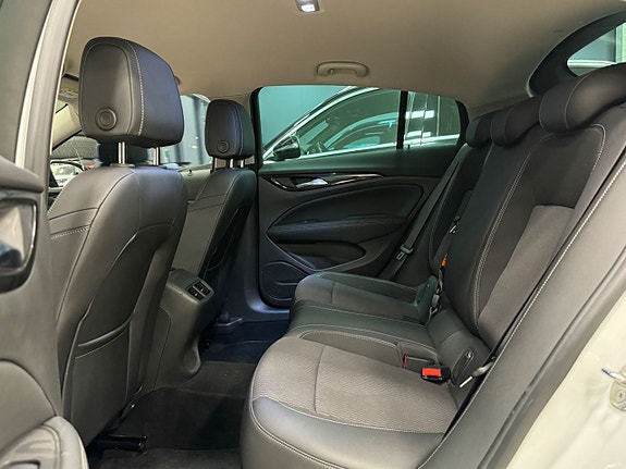 Opel Insignia 11 of 20