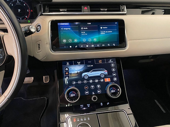 Land Rover Range Rover Velar 14 of 20