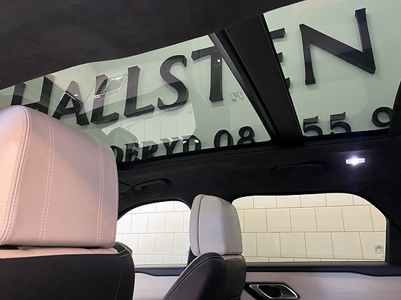 Land Rover Range Rover Velar 13 of 20