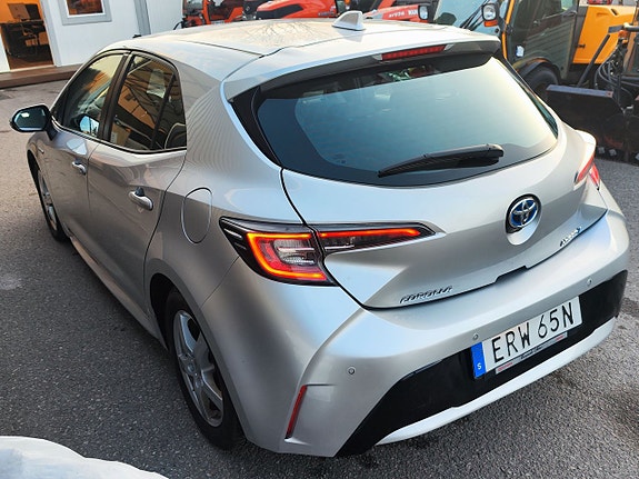 Toyota Corolla 7 of 10