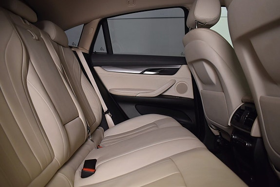 BMW X6 14 of 16