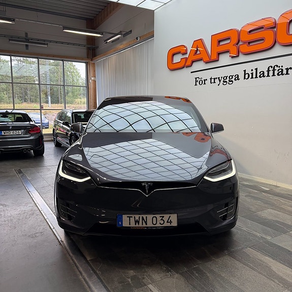 Tesla Model X 6 of 11
