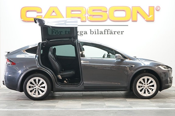 Tesla Model X 4 of 16