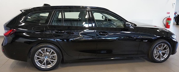 BMW 330e 2 of 5
