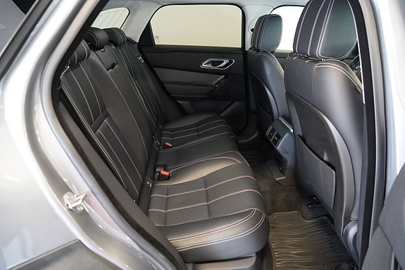 Land Rover Range Rover Velar 9 of 12