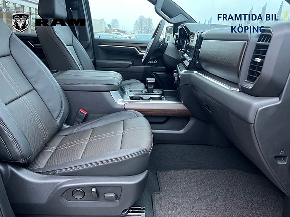 Chevrolet Silverado 1500 16 of 21