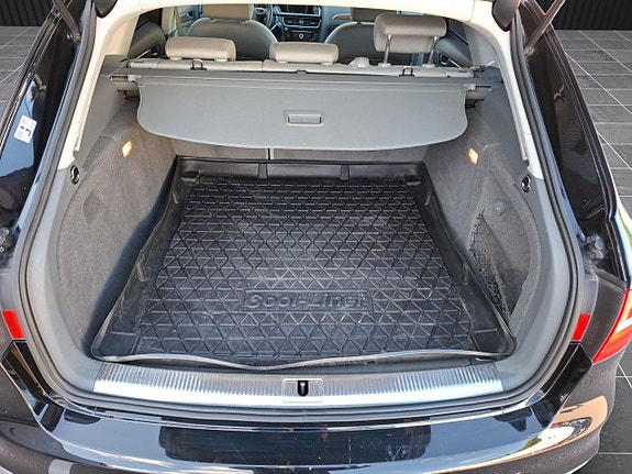 Audi A4 9 of 20