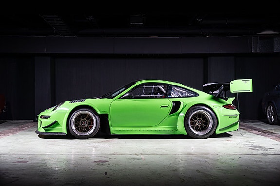 Porsche 911 3 of 5