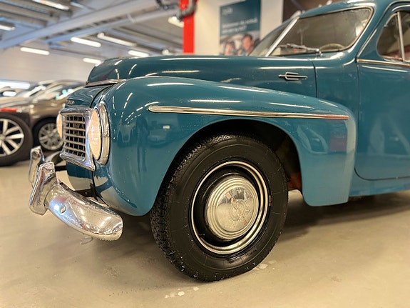 Volvo PV 2 of 5