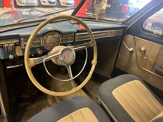 Volvo PV 12 of 17