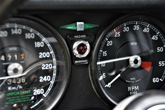 Jaguar E-TYPE 15 of 30