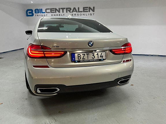 BMW 730 9 of 25