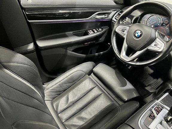 BMW 730 22 of 25