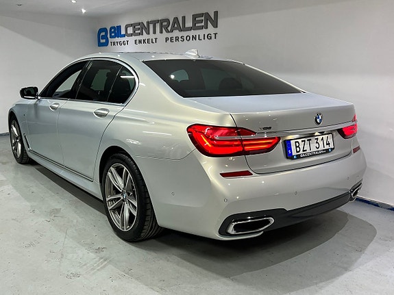 BMW 730 6 of 25