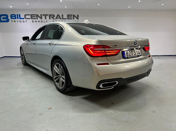 BMW 730 7 of 25