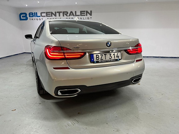 BMW 730 8 of 25