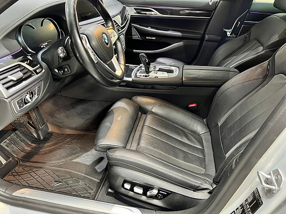 BMW 730 14 of 25