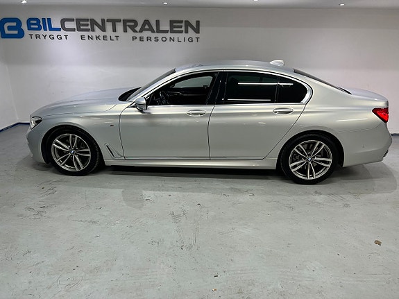 BMW 730 11 of 25