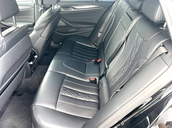 BMW 520 8 of 12