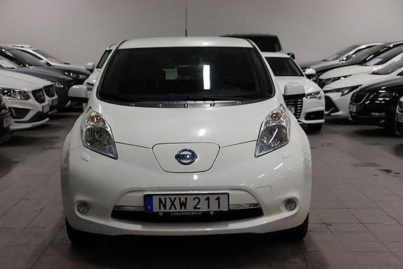 Nissan Leaf 4 of 18