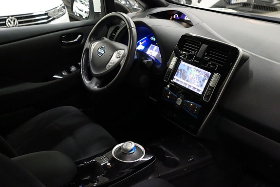 Nissan Leaf 13 of 18