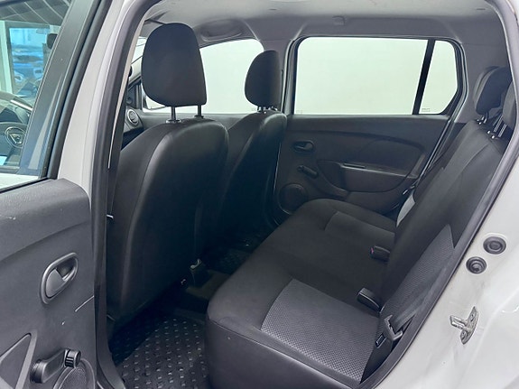 Dacia Logan 6 of 12