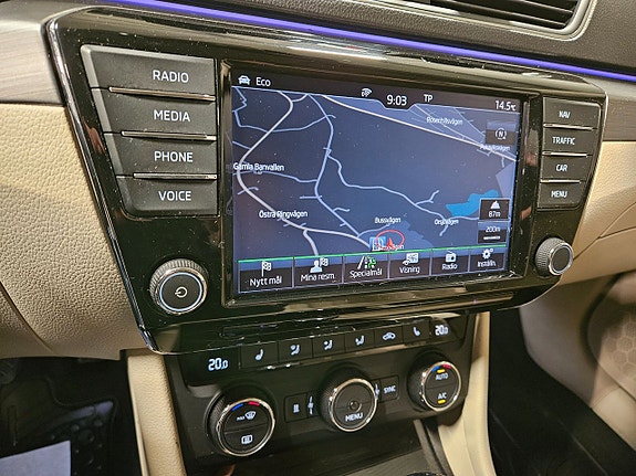 Skoda Superb 10 of 12