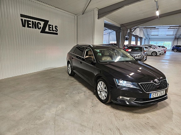 Skoda Superb 2 of 5