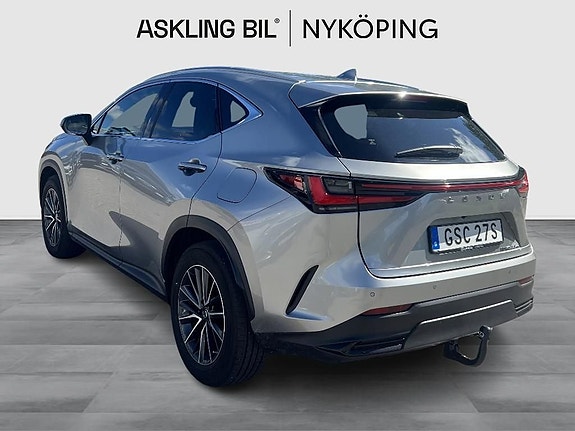 Lexus NX 450h 2 of 5