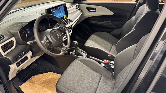Suzuki Swift 8 of 17
