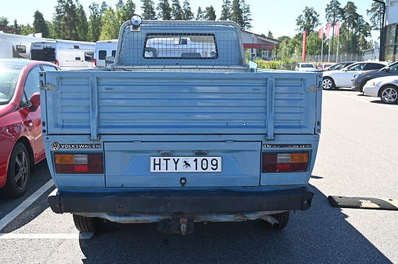 Volkswagen Transporter 3 of 5