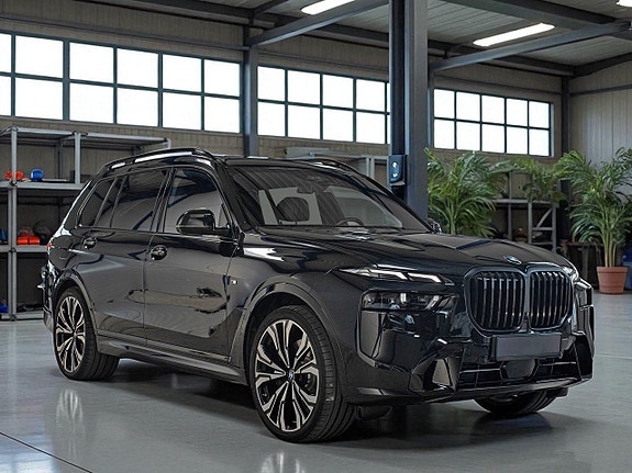 BMW X7 2 of 3