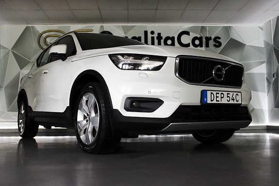 Volvo XC40 6 of 26