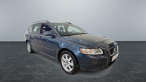 Volvo V50 2 of 7