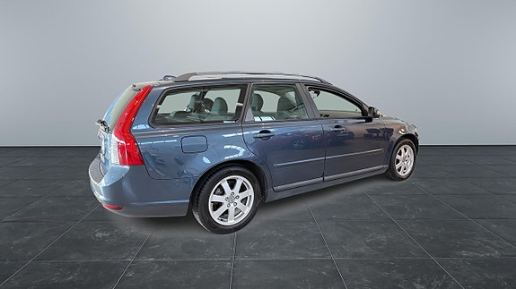 Volvo V50 4 of 7