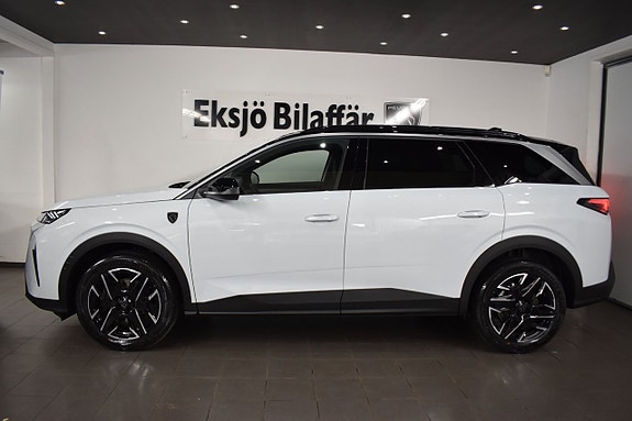 Peugeot 5008 3 of 5