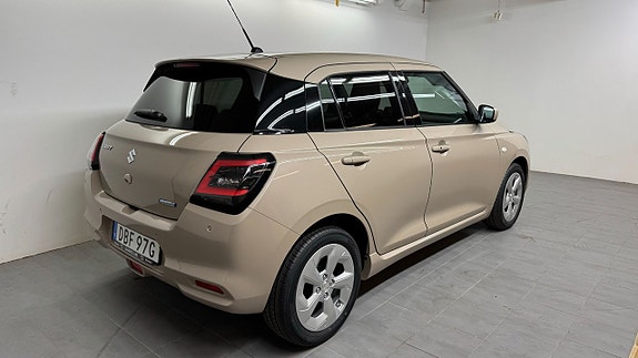 Suzuki Swift 4 of 17